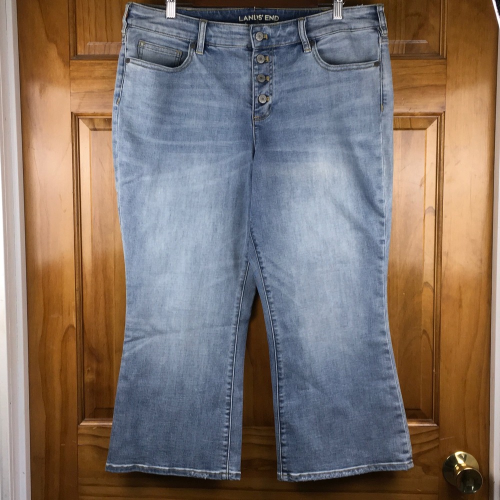 Lands' End Womens 16W Light Wash Mid Rise Kick Crop Flare Button Fly Jeans